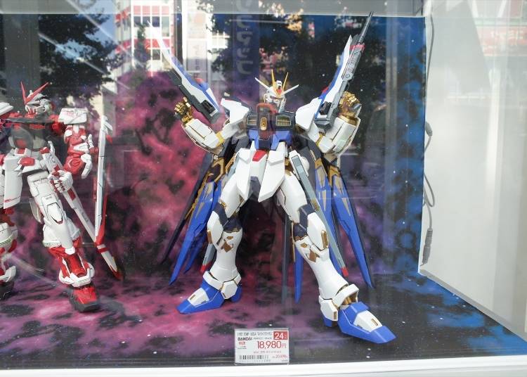 プラモデル&フィギュアの人気商品#2 "1/60 ZGMF-X20A ストライクフリーダムガンダム (18,980円)"