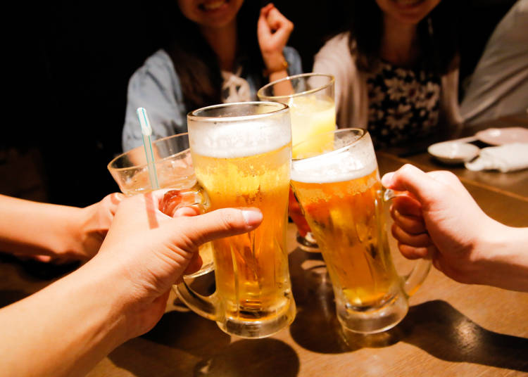2. 学校の飲み会に先生も参加するの!?