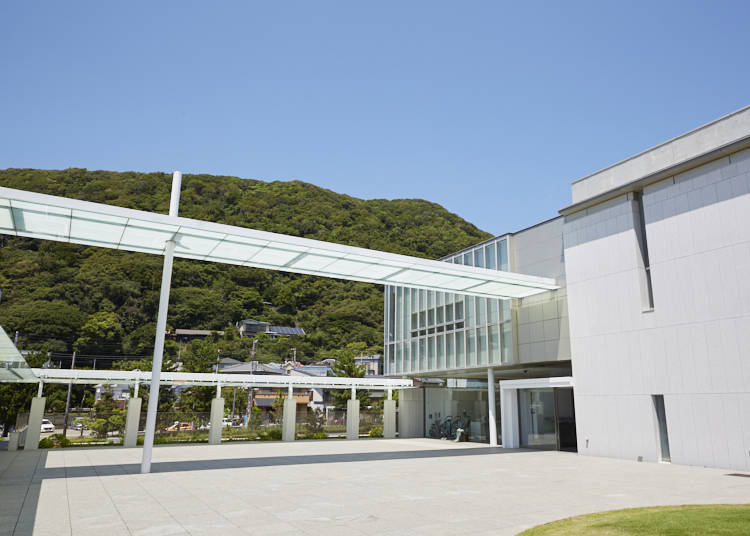 【神奈川県立近代美術館 葉山】/芸術作品とそのロケーションが織りなす唯一無二のアート空間にひたる
