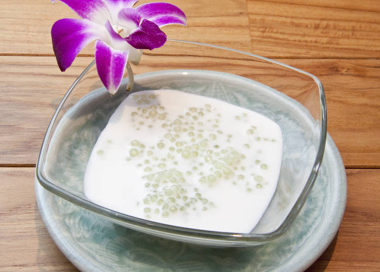 ●タイ料理「サイアムセラドン」のさっぱりとした「タピオカ&ココナッツミルク」