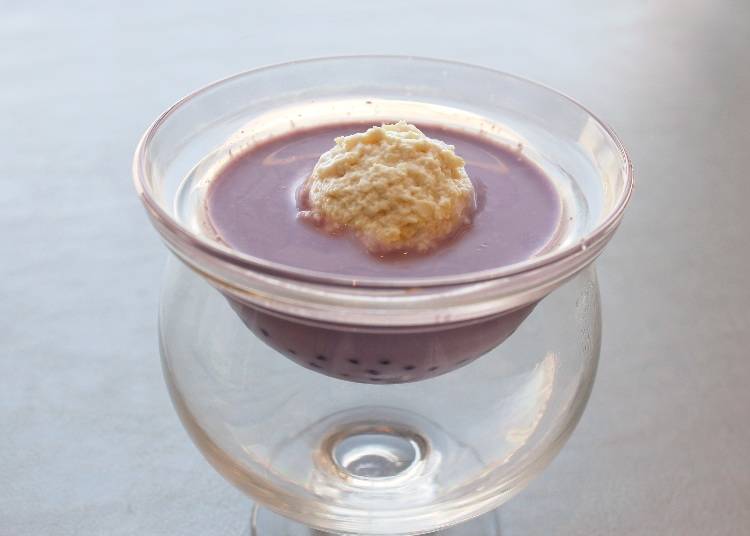 ●湖南料理「華湘」のほっくり甘い「紫芋のタピオカココナッツ」