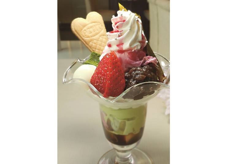 2. Le Poire: A "Sakura Parfait" That Can Only Be Found in Ikebukuro Tobu Department Store