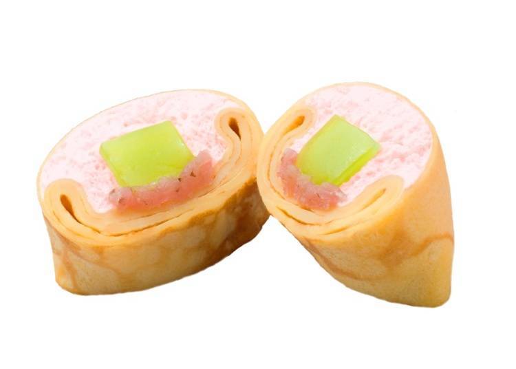11. Wrapped Crepe Korot: Wrap Your Senses up with a Springy "Sakura Crepe"