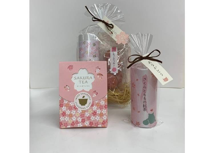 13. Hands Be: Black Tea and Hojicha (Roasted Green Tea) with a Subtle Sakura Fragrance