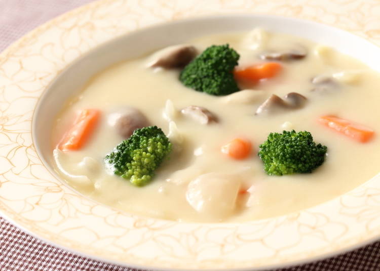 「クリームシチュー」をご飯と食べることに驚き!
