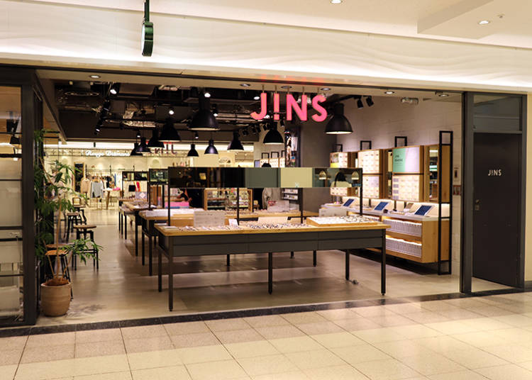 ■日本独自の高品質なメガネが人気「JINS」