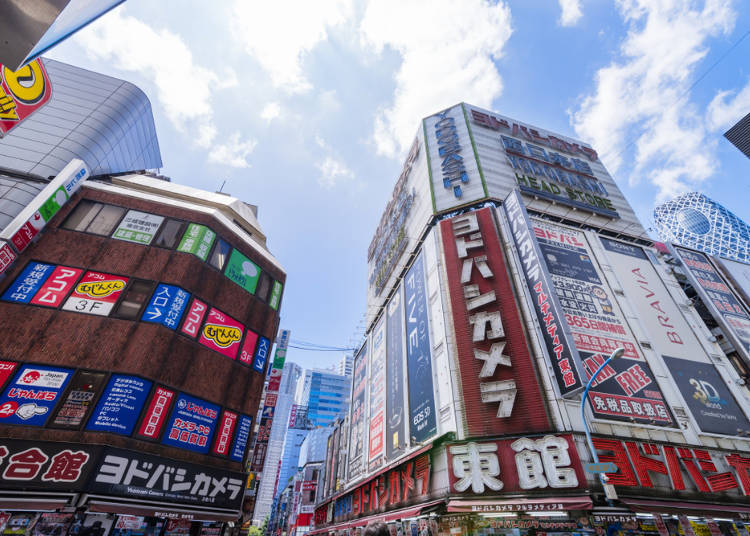 "I collect Gundam plastic models for a hobby!" enthuses a French man who would recommend...