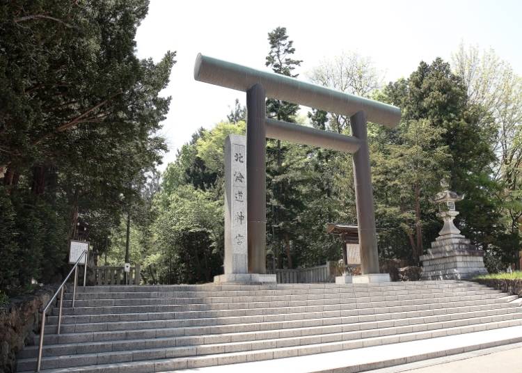 The Most Popular Shrine in Hokkaido:
Hokkaido Jingu (Hokkaido Shrine)