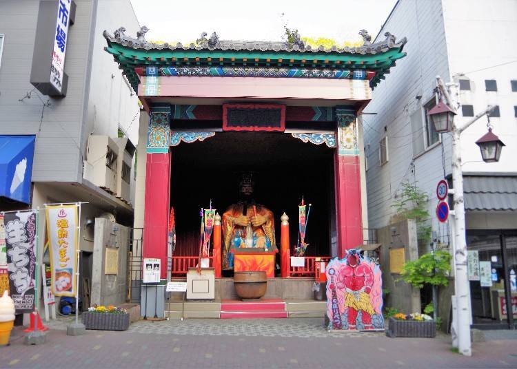 极乐通商店街 畅游阎罗王堂与看看可爱的鬼雕像