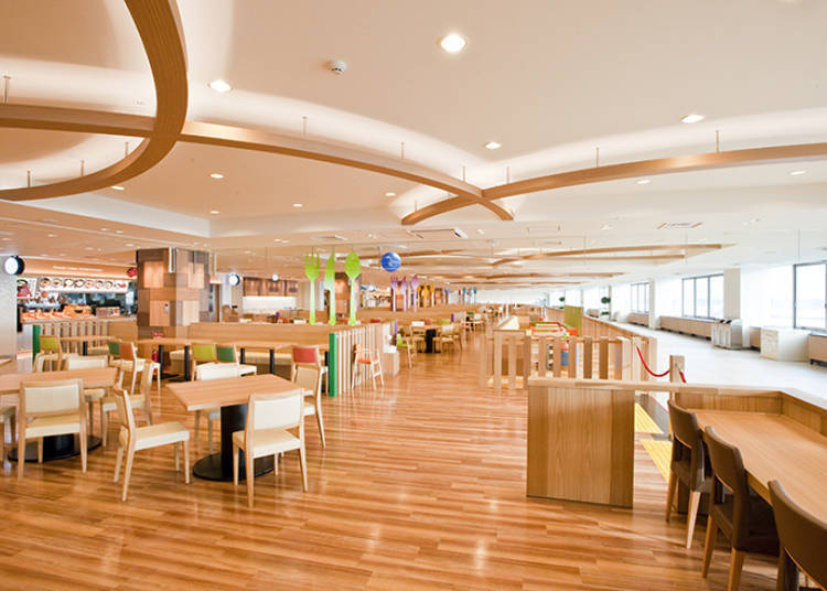 国内线3楼「美食世界」/推荐3「Food Court」