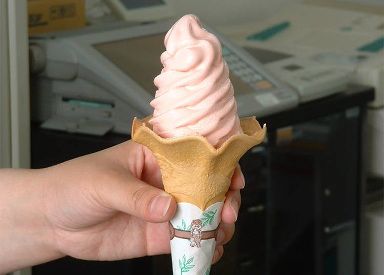 【当麻町】でんすけすいかの味わいをソフトクリームで!「すいか味ソフトクリーム」