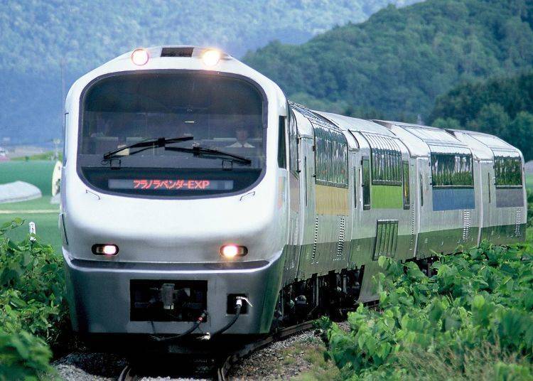 A direct seasonal train From Sapporo to Furano/Biei areas
No. 3. Furano Lavender Express