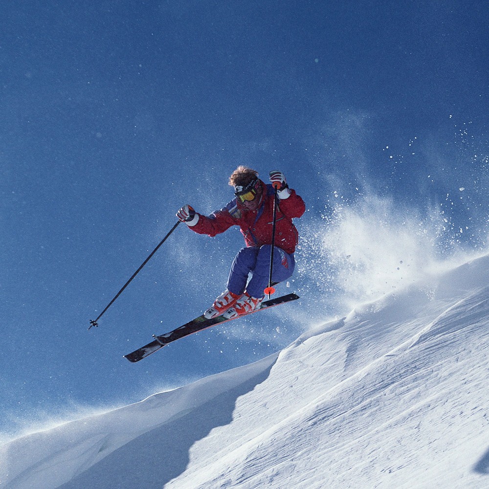 Ski & Luncur Papan Salji