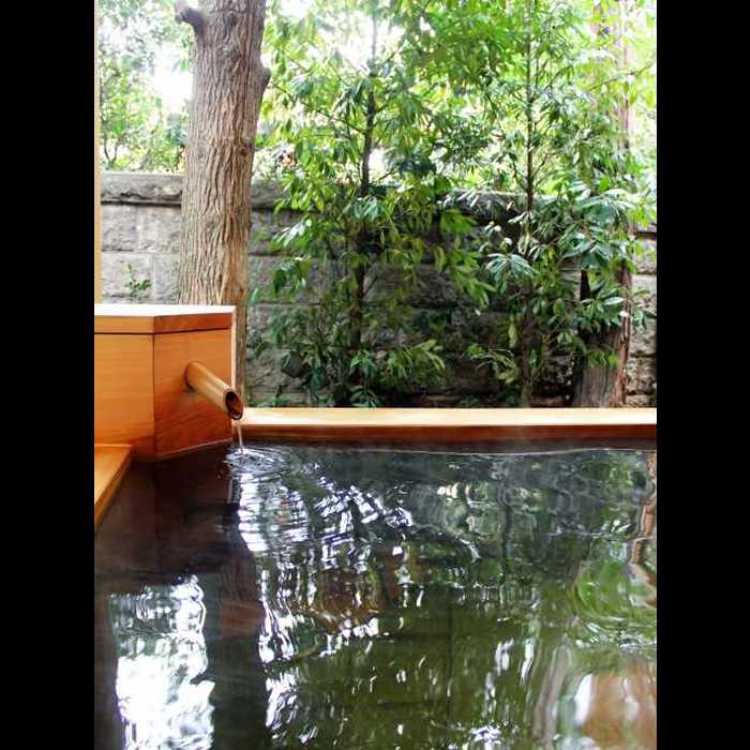 《休闲去哪?无需入住也能泡到温泉的酒店》